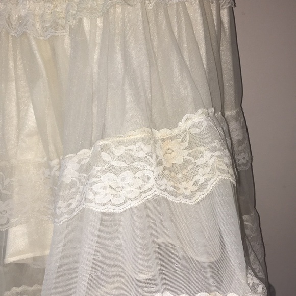 Vintage White/Cream Lace Dress - Picture 5 of 7